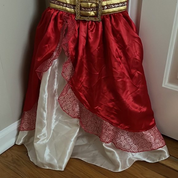 Elena of Avalon Costume - Picture 2 of 3